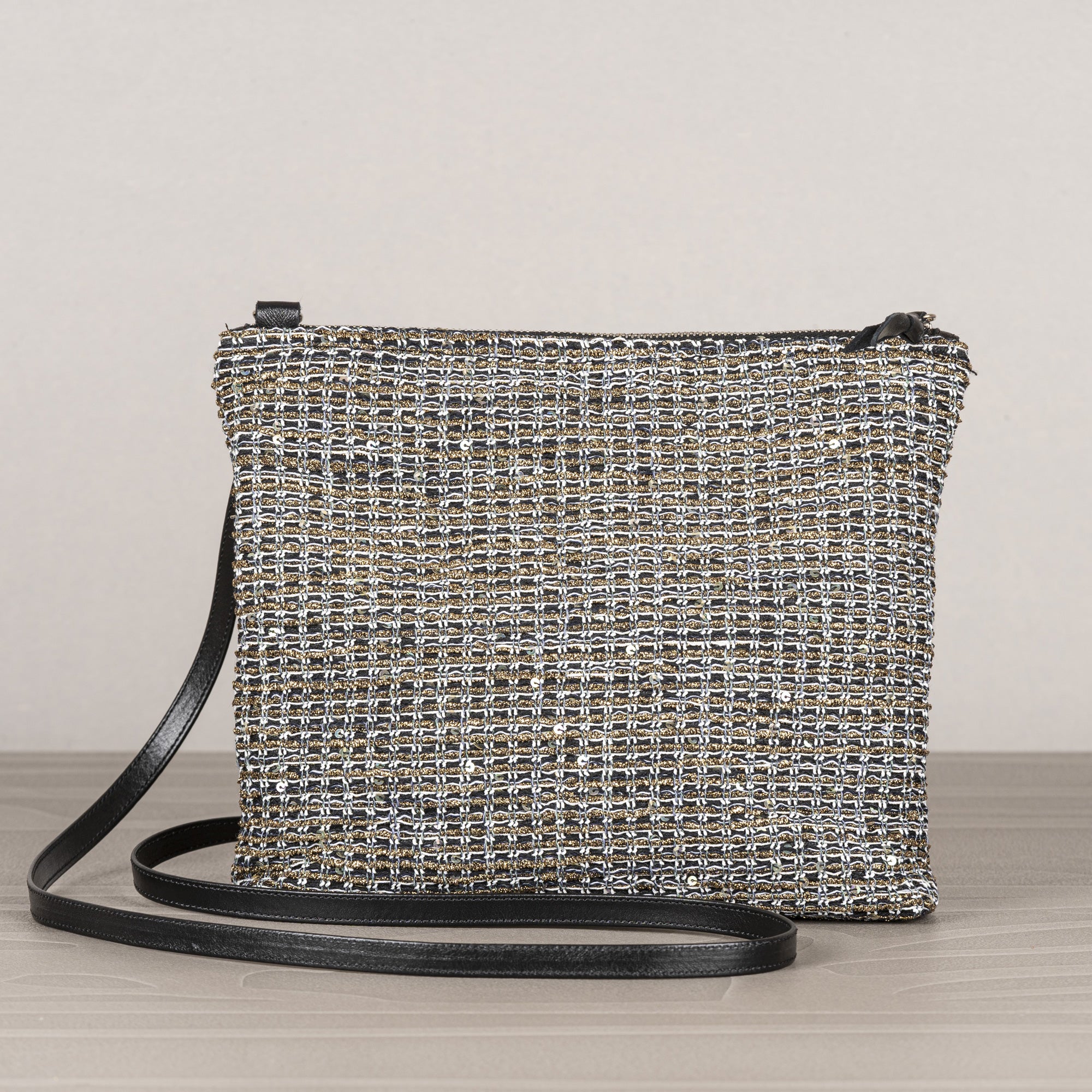 Pochette Tracollina Gold Nero e Bianco